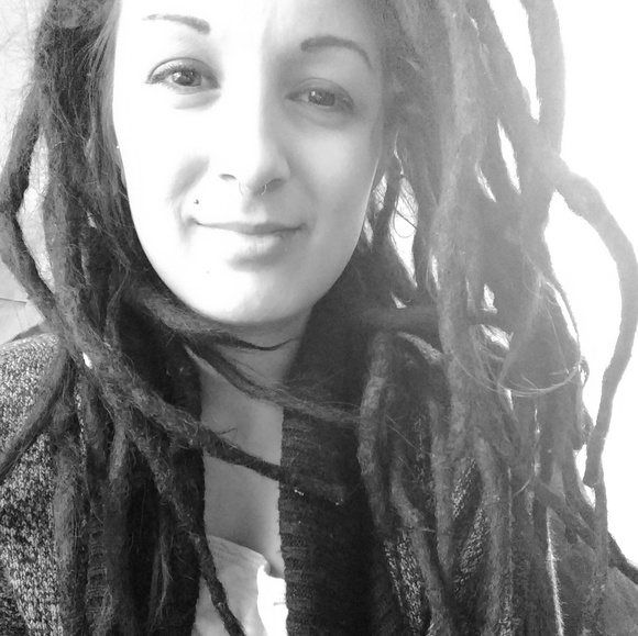 Meet your Posher, Sabrina Bartkowiak 🐢 - Picture 5 of 8